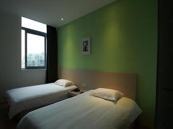 Motel 168 Shanghai Pudong Huinan Metro Station Tesco Exterior foto