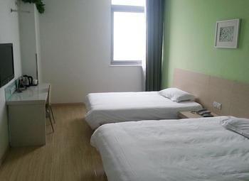 Motel 168 Shanghai Pudong Huinan Metro Station Tesco Exterior foto